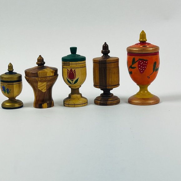 Unique 5 Wooden Handmade Urns 4" to 5 3/4" Tall some Signed - Picture 2 of 10